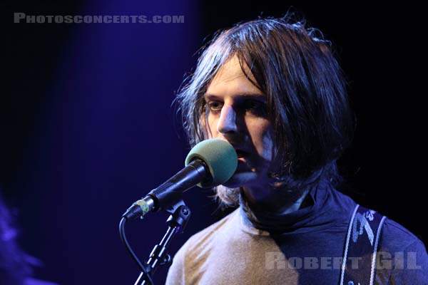 TOY - 2012-05-08 - PARIS - La Fleche d'Or - Tom Dougall